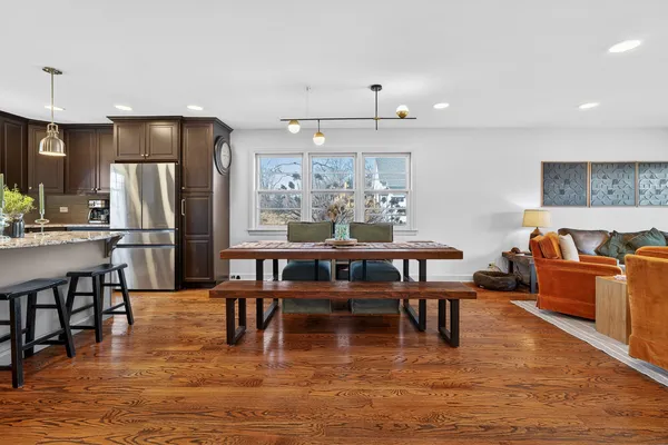 $789,000 | 1335 Wilmot Road, Deerfield, IL 60015