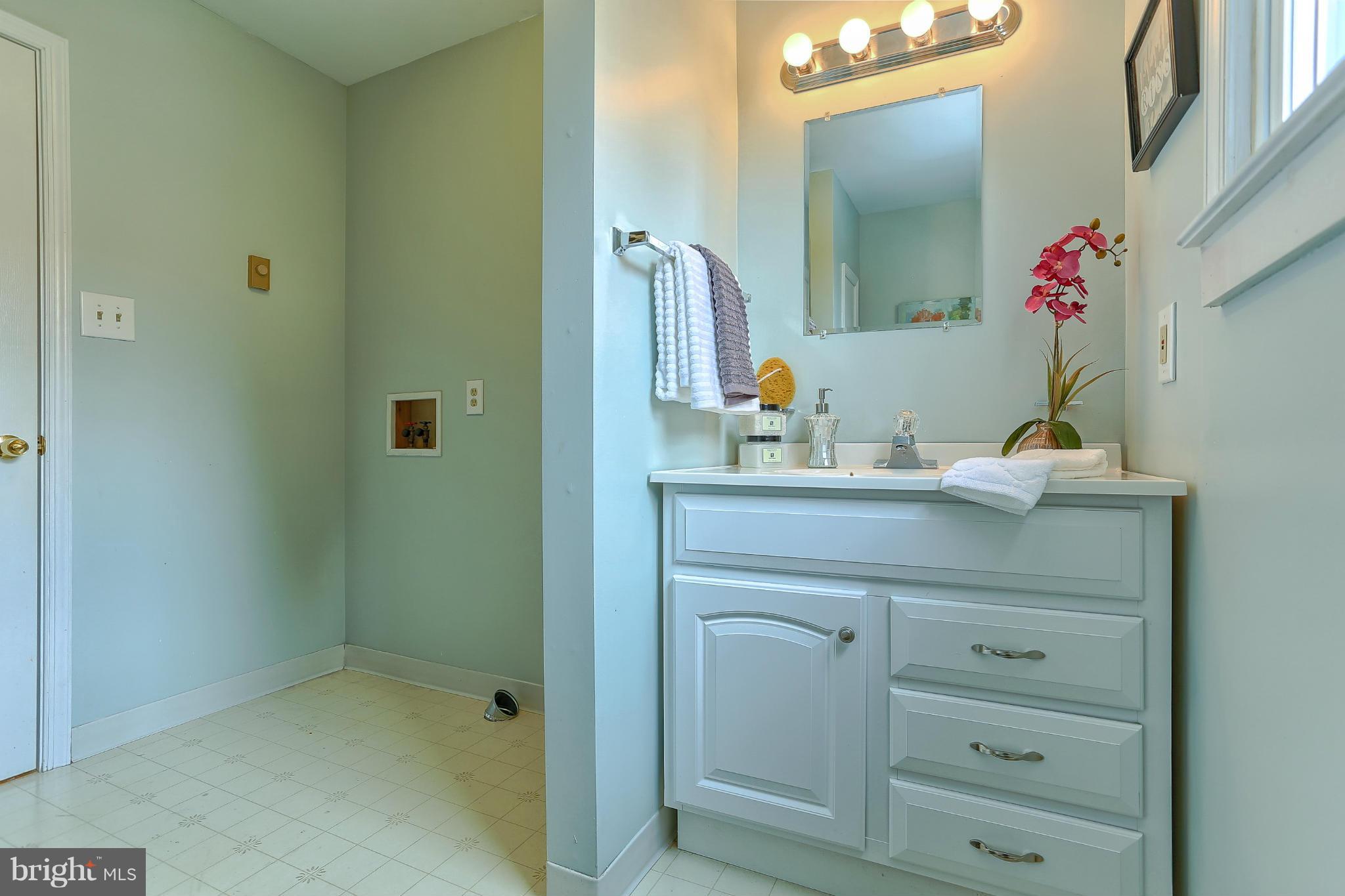 49 Nottingham Road Hagerstown, MD 21740 - Photo 23 of 30 Bath