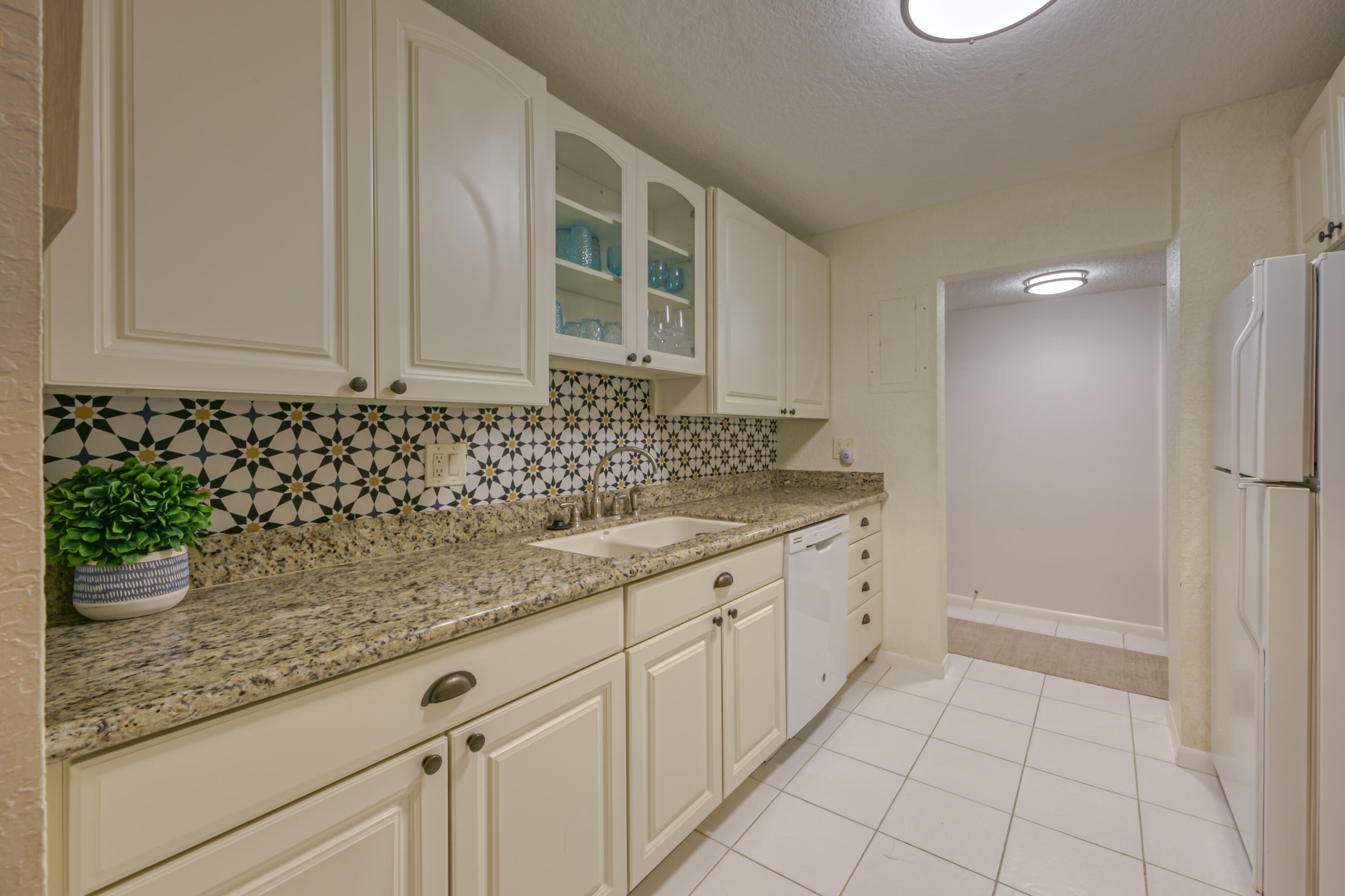 951 De Soto Road, Unit 127 Boca Raton, FL 33432 - Photo 32 of 40 kozak-21