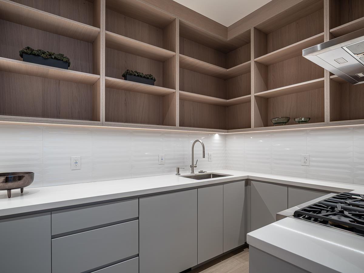 100 New Place Road Hillsborough, CA 94010 - Photo 16 of 62