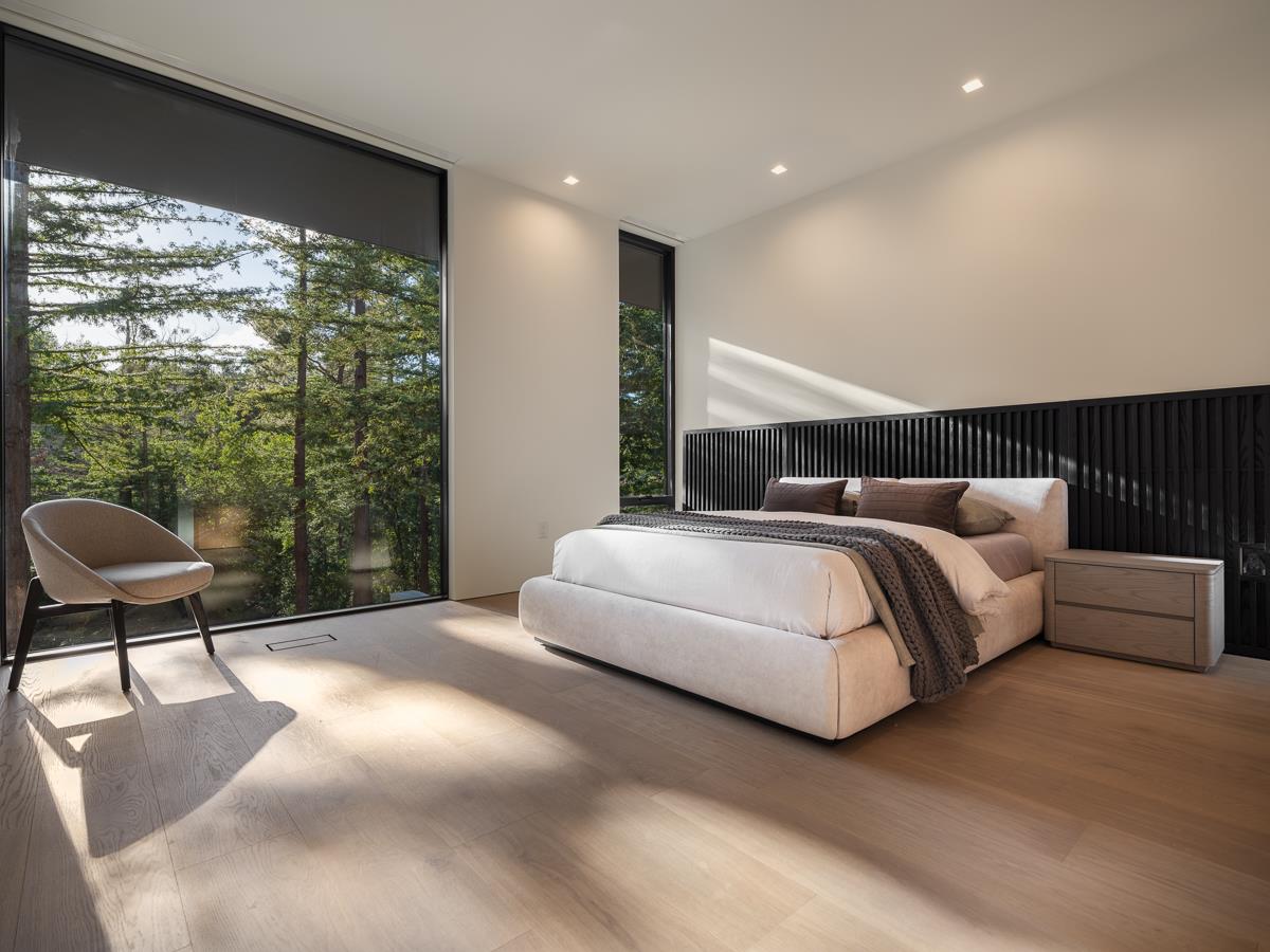 100 New Place Road Hillsborough, CA 94010 - Photo 26 of 62