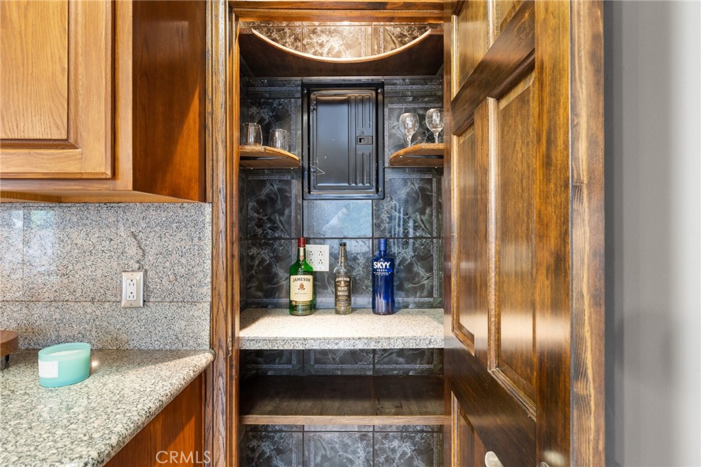 1413 Random Lane Duarte, CA 91010 - Photo 16 of 39 Pantry/Bar