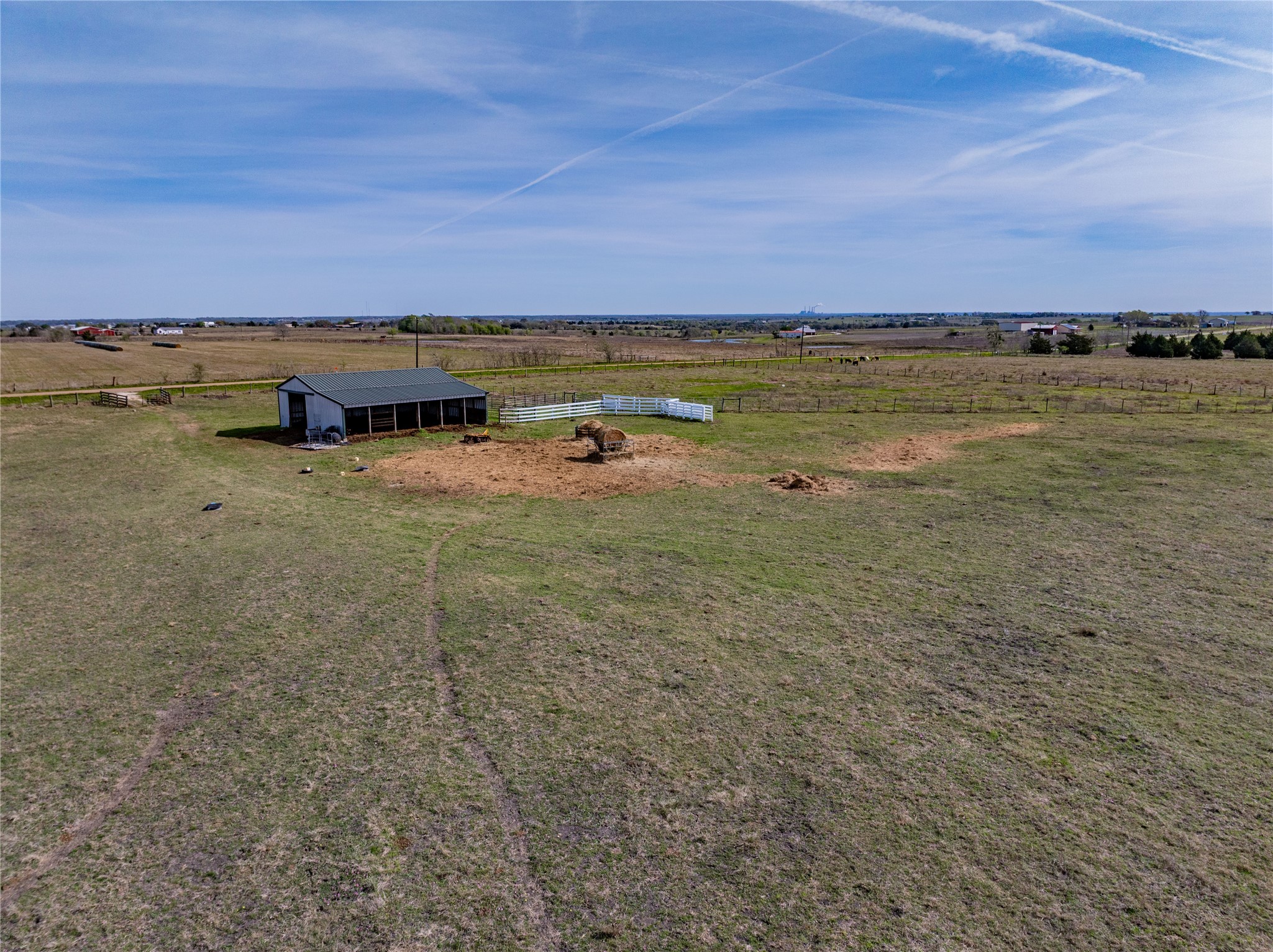 555 Knape Road La Grange, TX 78945 - Photo 7 of 28 a view of an ocean beach
