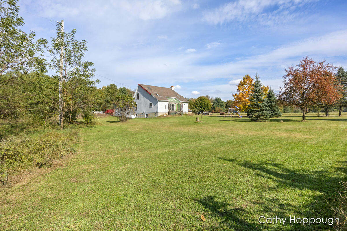 6121 Schaeffer Road Ionia, MI 48846 - Photo 34 of 37 IMG_1033