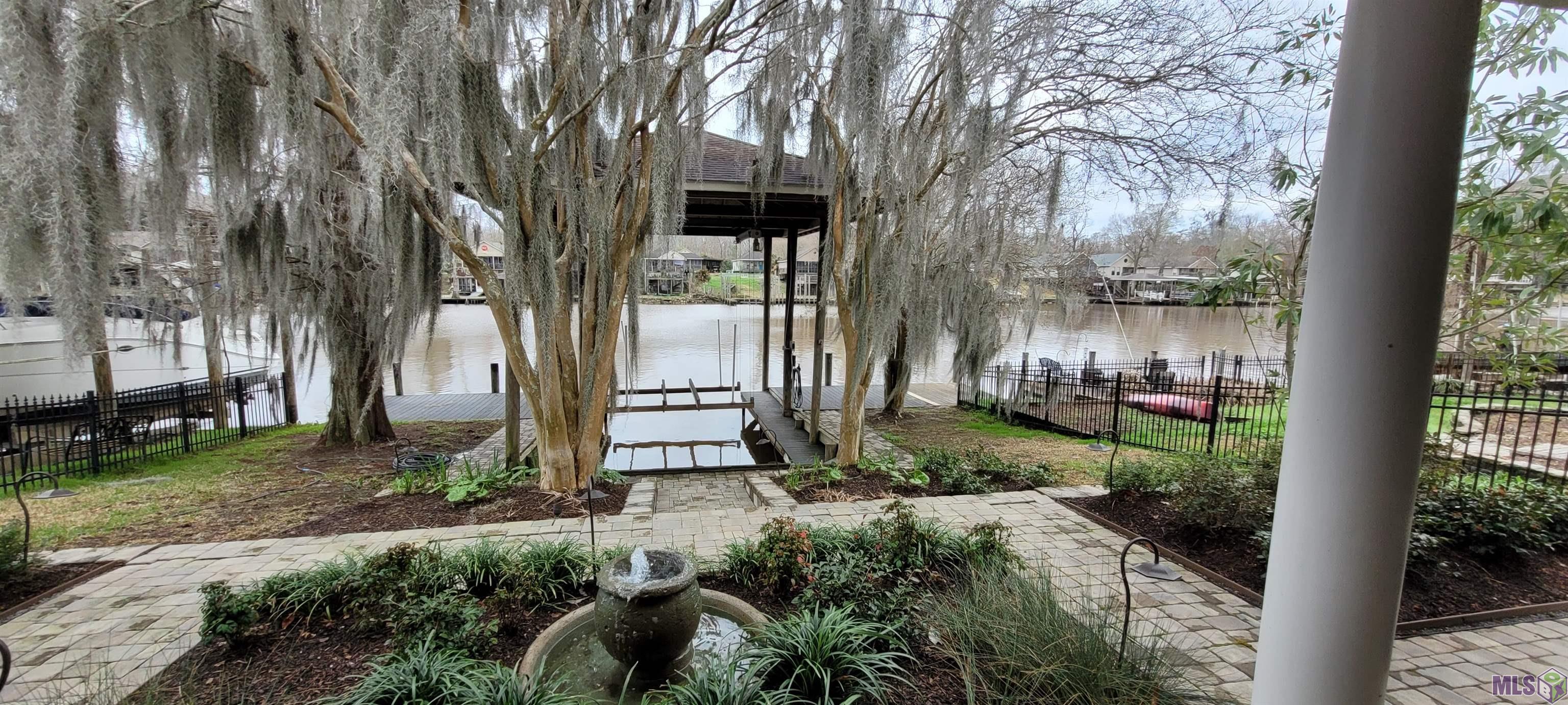 21115 Waterfront E Drive Maurepas, LA 70449 - Photo 27 of 34