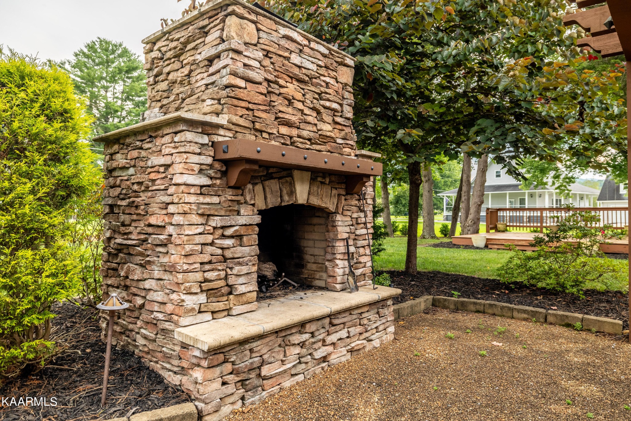 232 Riverview Road Townsend, TN 37882 - Photo 11 of 38 a front view of a house with garden