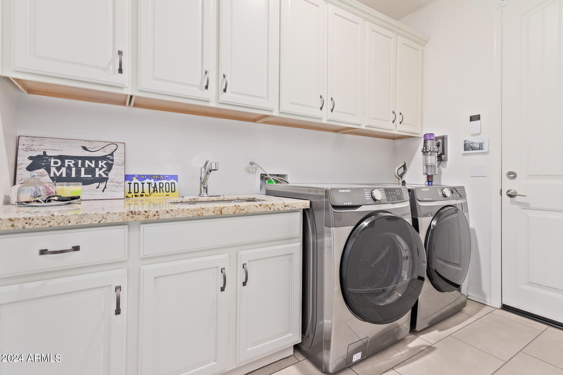 14370 West Hearn Road Surprise, AZ 85379 - Photo 28 of 58 0027-27 - Hearn 14370