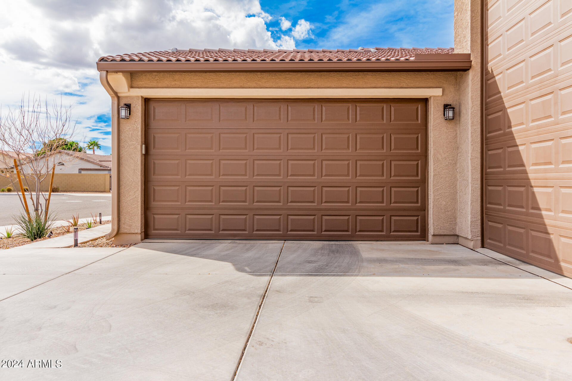 14370 West Hearn Road Surprise, AZ 85379 - Photo 29 of 58 0028-28 - Hearn 14370