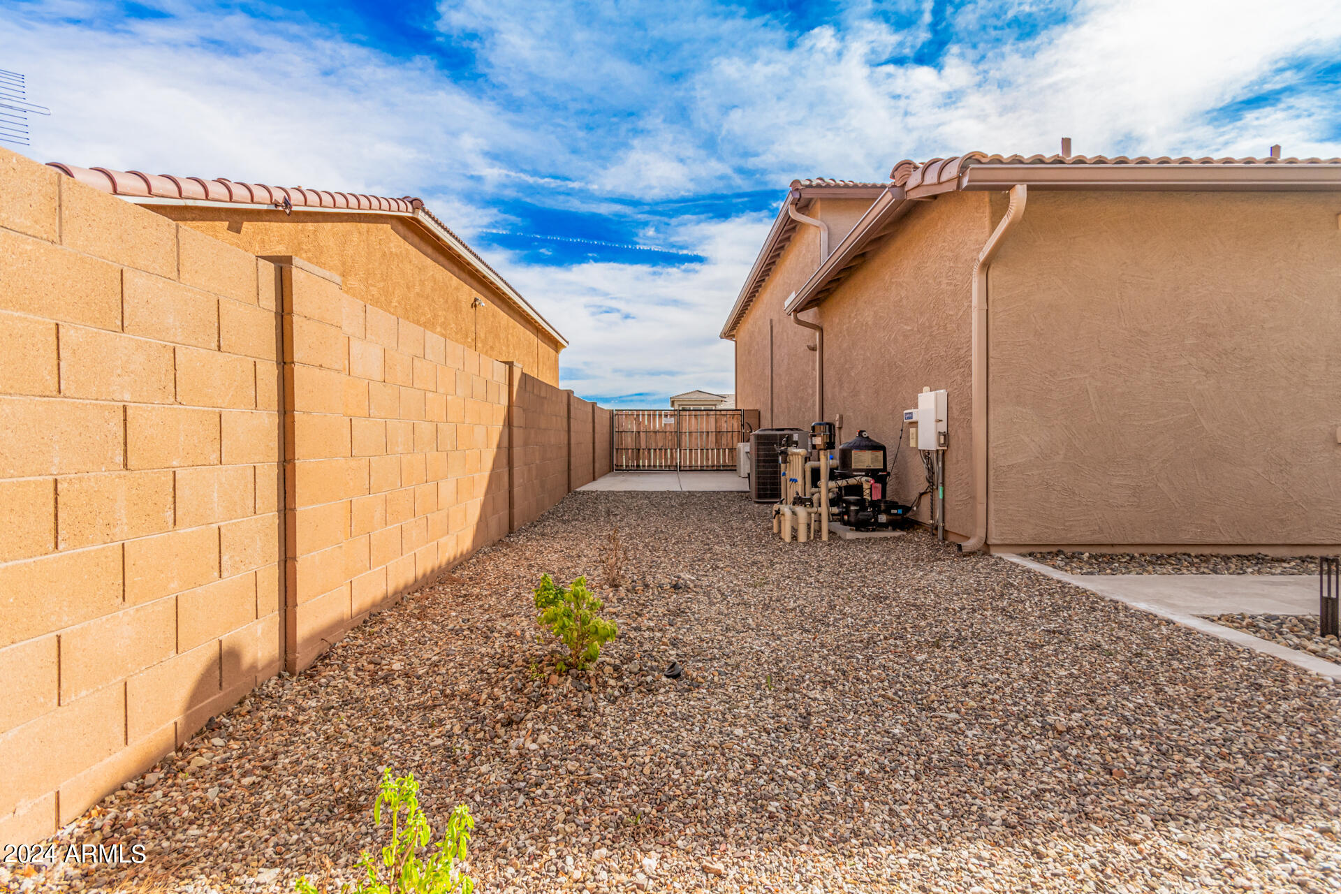 14370 West Hearn Road Surprise, AZ 85379 - Photo 52 of 58 0049-49 - Hearn 14370