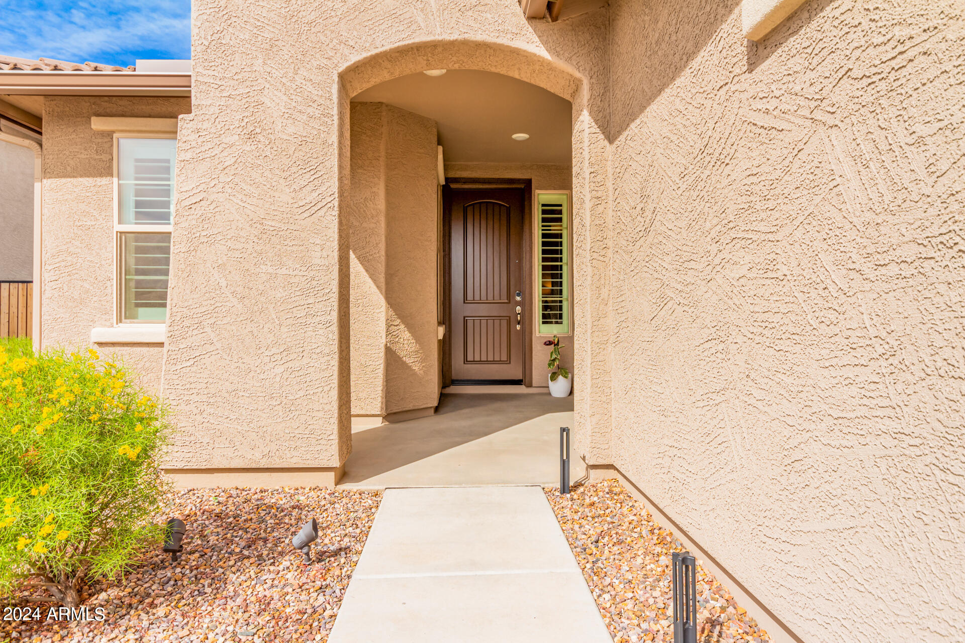 14370 West Hearn Road Surprise, AZ 85379 - Photo 6 of 58 0005-05 - Hearn 14370