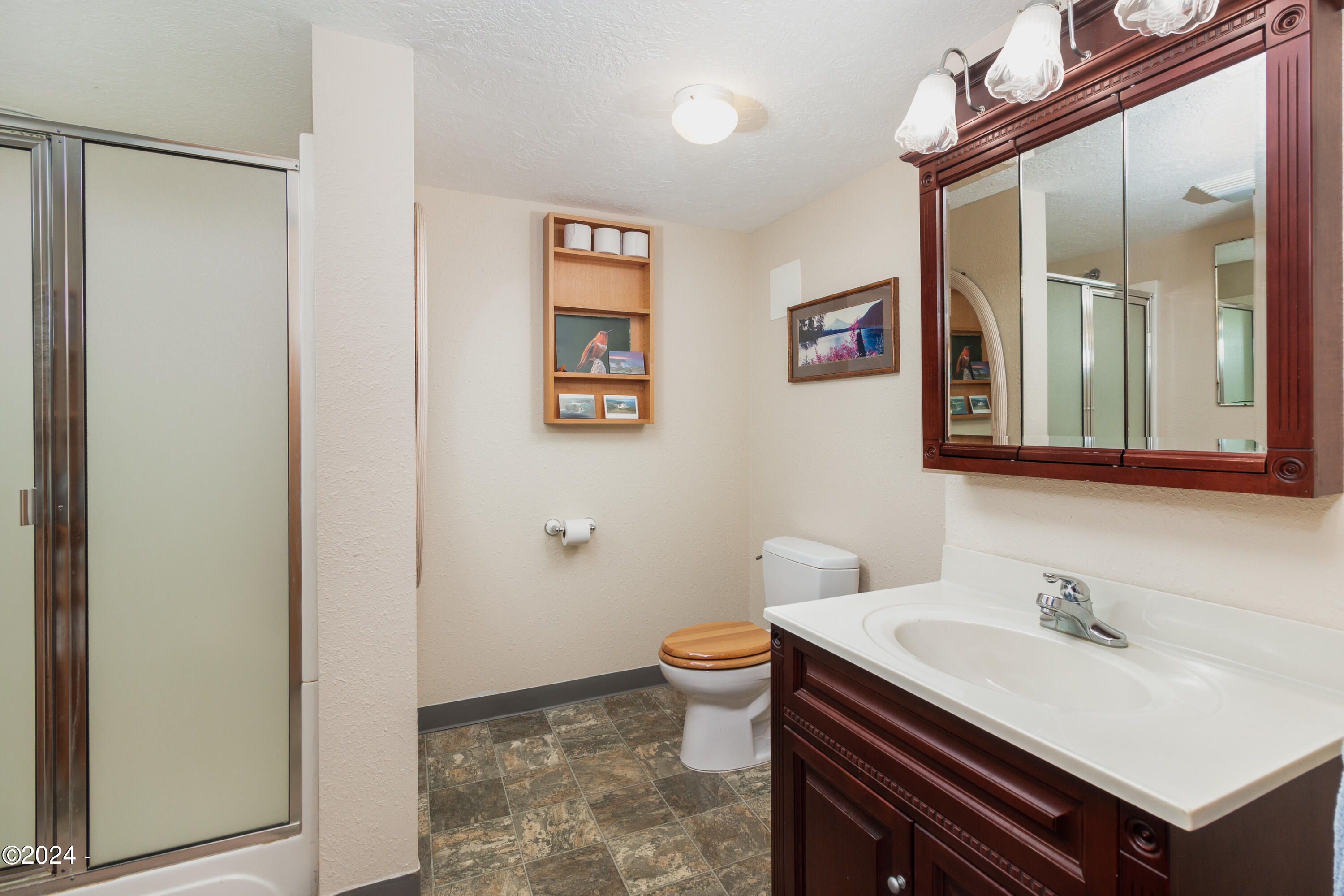 2015 North 3 Rocks Road Otis, OR 97368 - Photo 55 of 62 Lower Bath