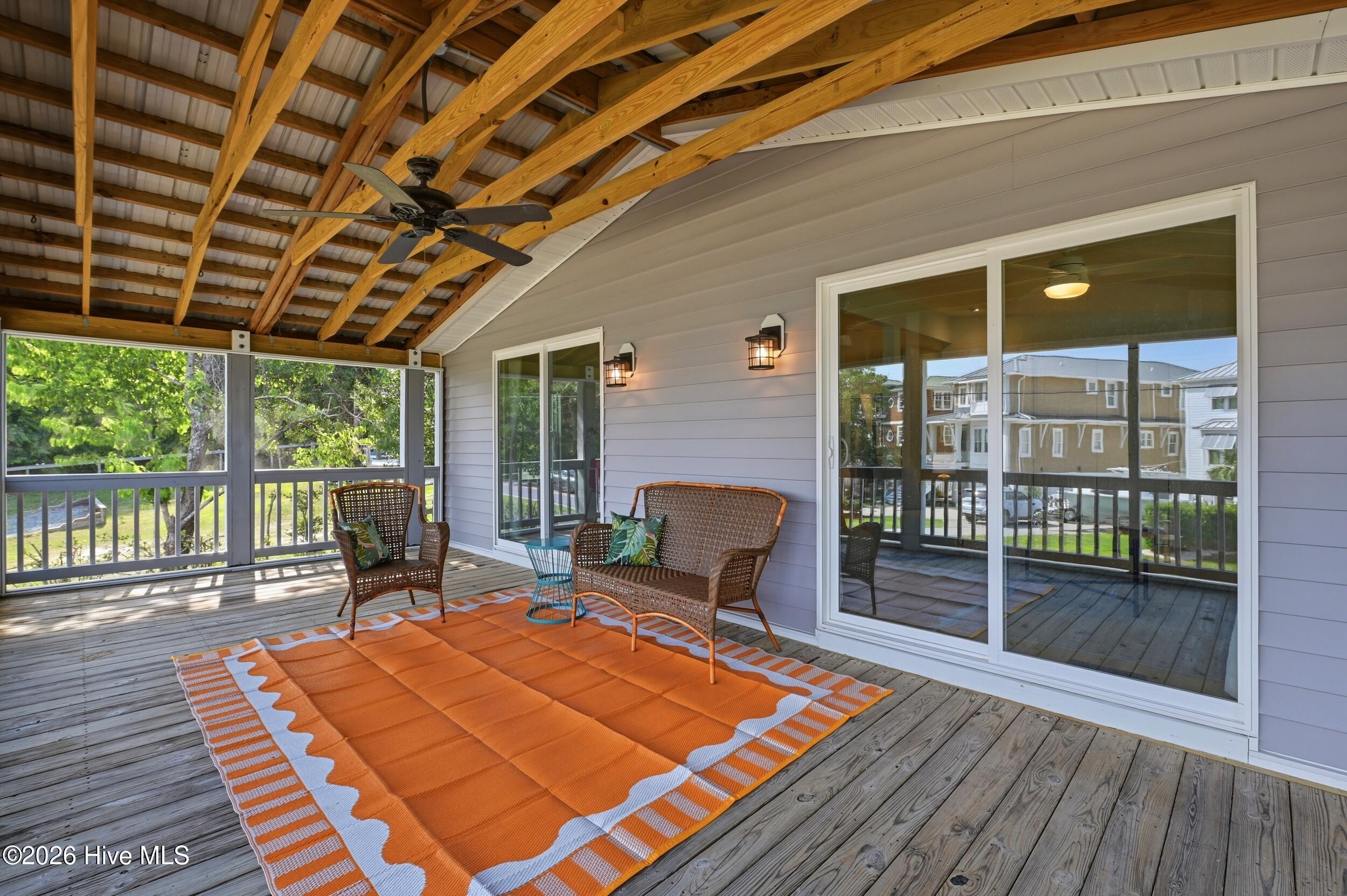 1510 Kings Landing Road Hampstead, NC 28443 - Photo 20 of 39 Screened In Front Porch