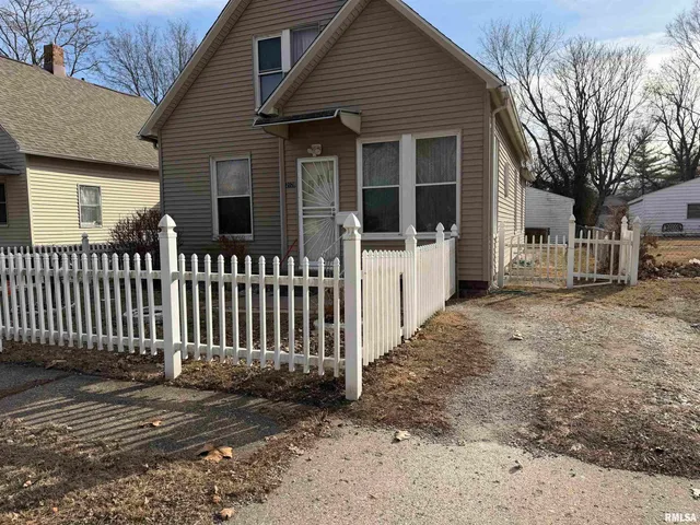 $67,000 | 2028 East Monroe Street, Springfield, IL 62703