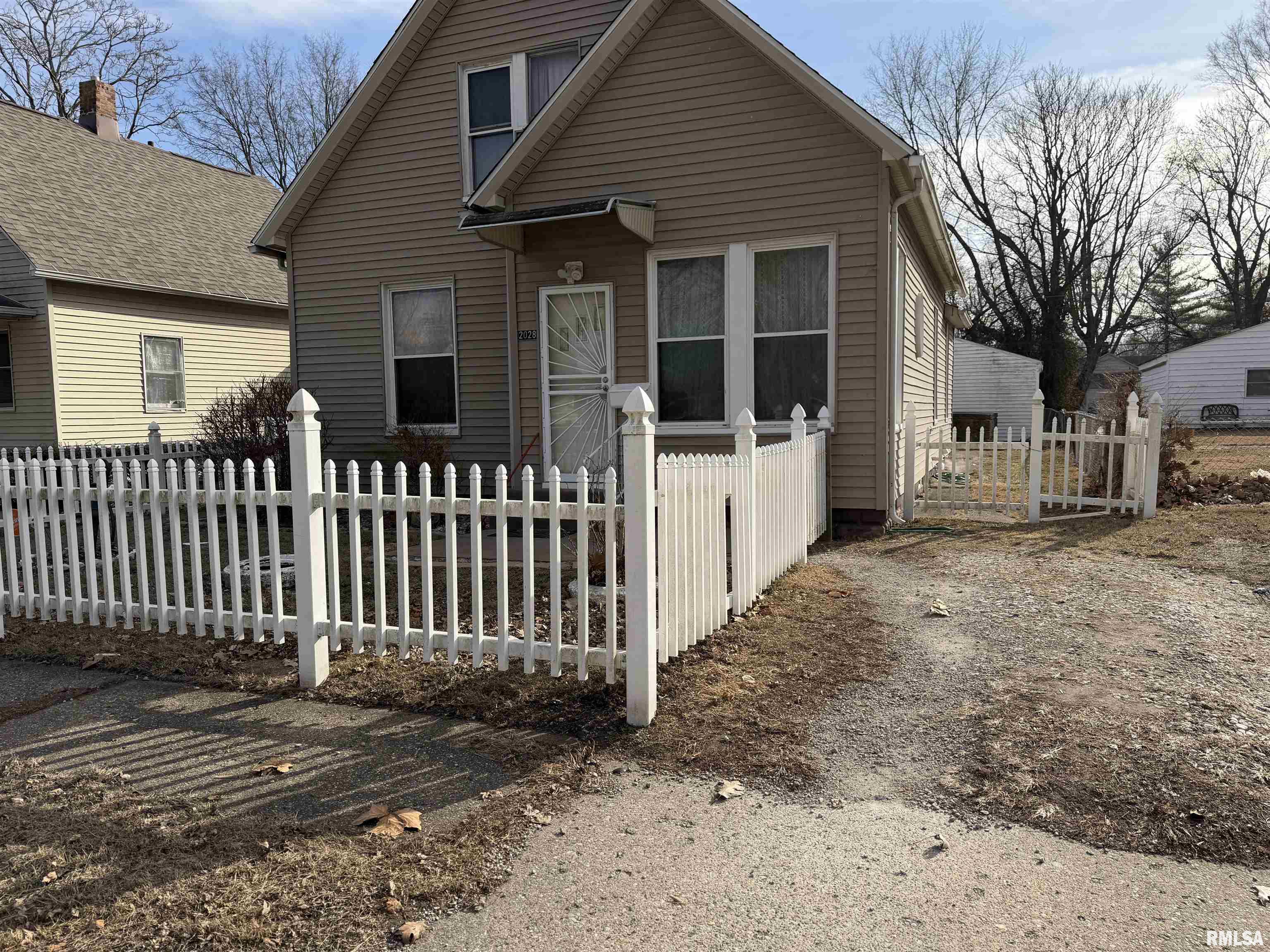 2028 East Monroe Street Springfield, IL 62703 - Photo 1 of 16