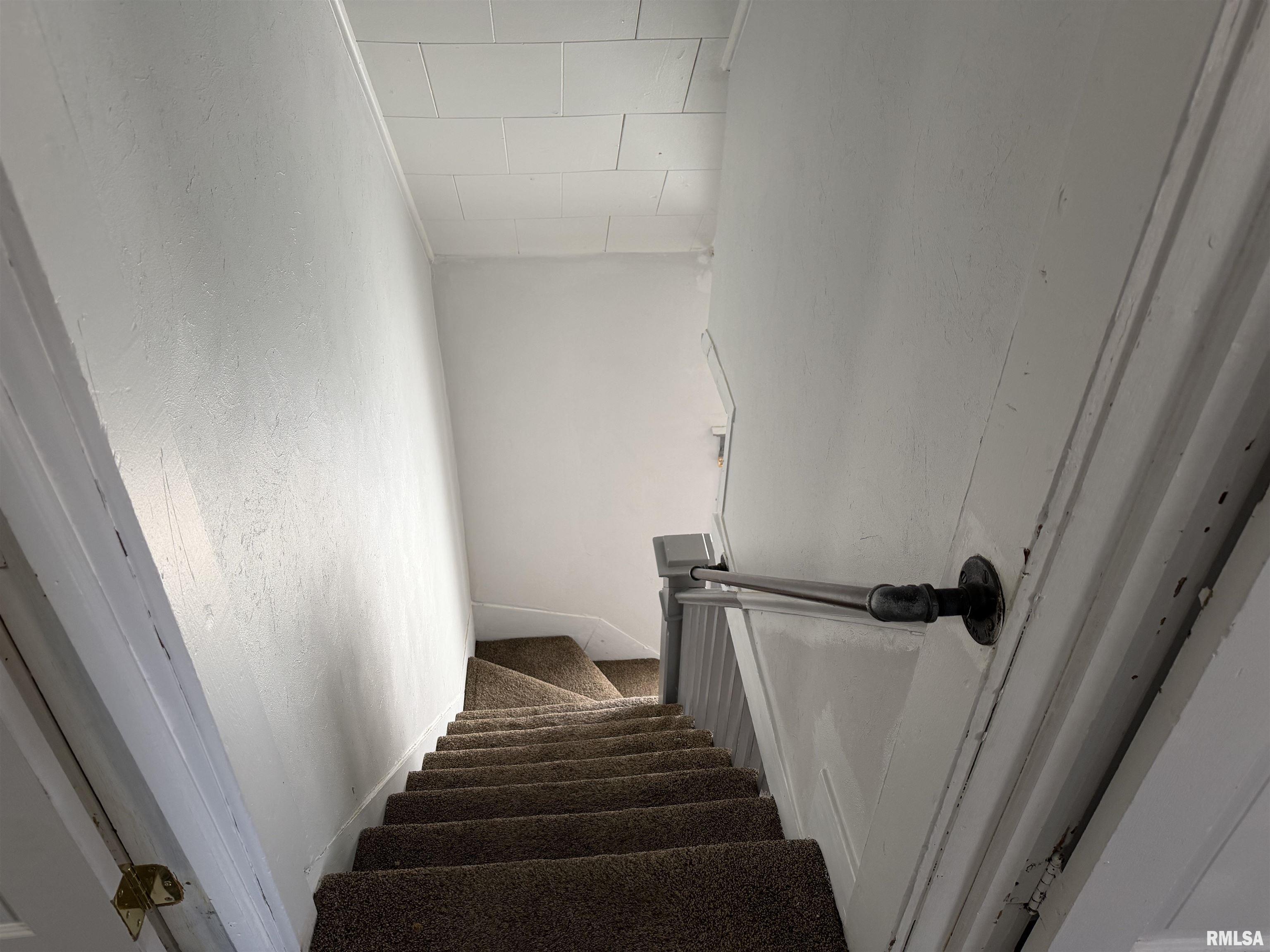 2028 East Monroe Street Springfield, IL 62703 - Photo 12 of 16