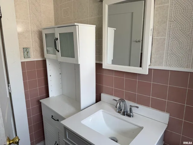 $67,000 | 2028 East Monroe Street, Springfield, IL 62703