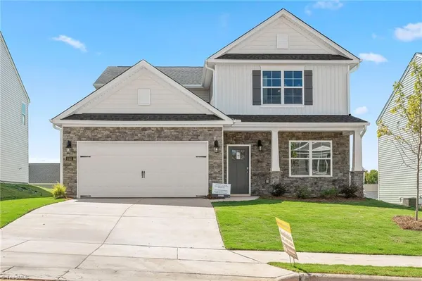 $385,890 | 3017 Middle Creek Lane, Greensboro, NC 27405