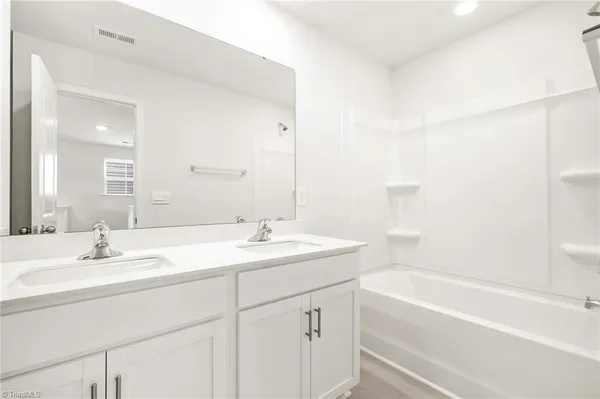 $385,890 | 3017 Middle Creek Lane, Greensboro, NC 27405