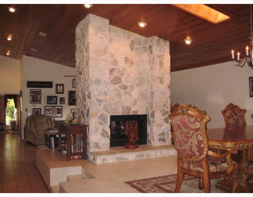 720 Conchshell Manor Plantation, FL 33324 - Photo 5 of 7 Living Room