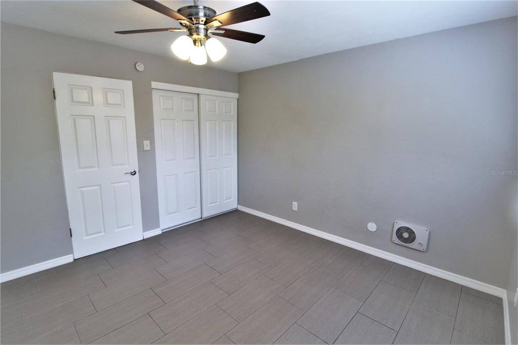 3001 Bee Ridge Road, Unit 113 Sarasota, FL 34239 - Photo 5 of 18