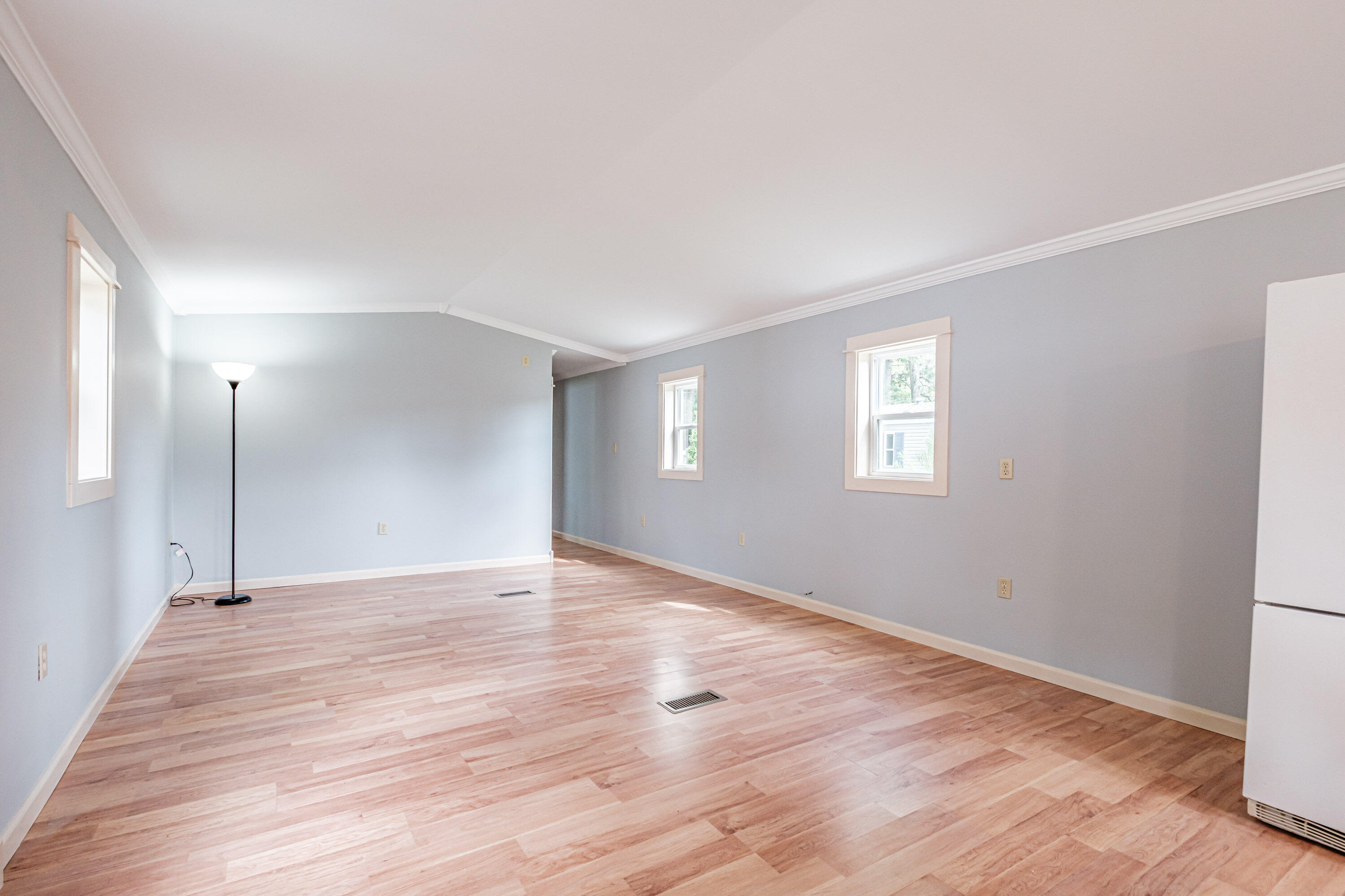 86 Tufton Street Brunswick, ME 04011 - Photo 7 of 31 20260710gp-63019