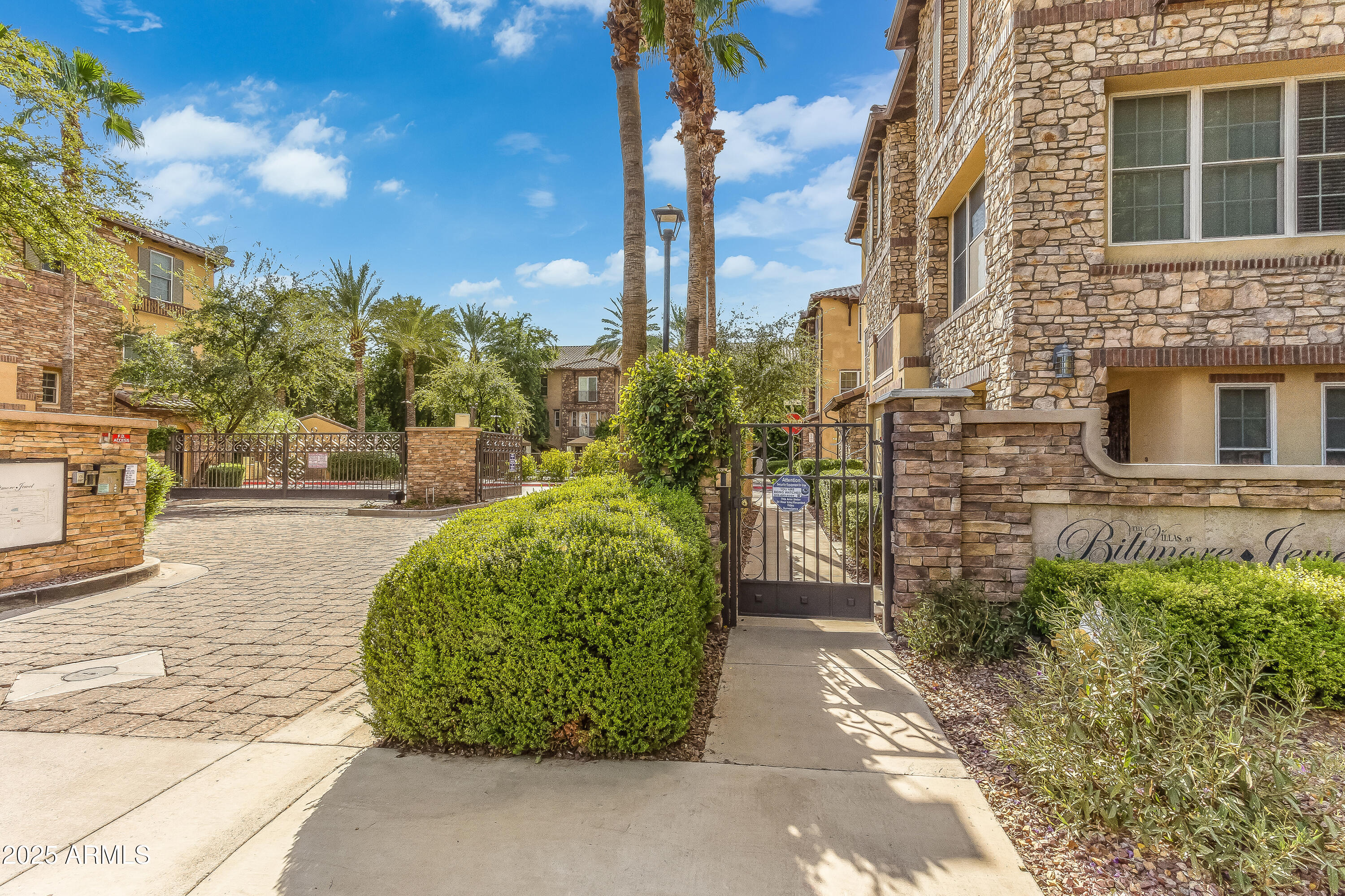 2450 East Roma Avenue, Unit 8 Phoenix, AZ 85016 - Photo 33 of 33 a view of a garden