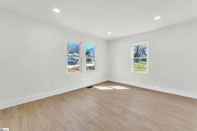 $230,000 | 805 West Fairview Avenue, Gaffney, SC 29341