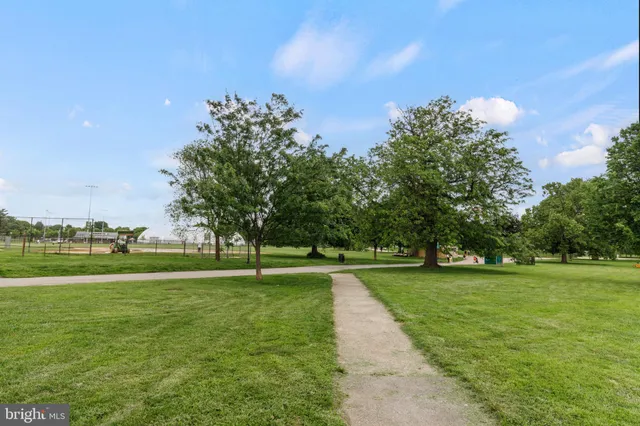 $3,300 | 505 South Lakewood Avenue, Baltimore, MD 21224