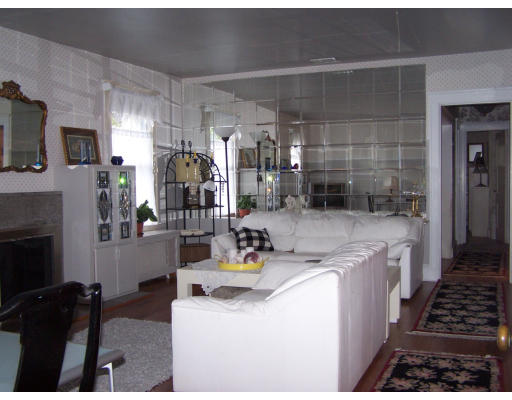 33 Algonquin Road Quincy, MA 02169 - Photo 5 of 19 Gallery Image 5