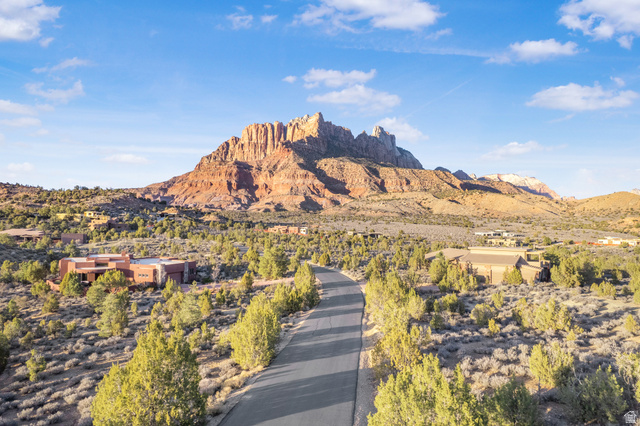 3008 Navajo Way Springdale, UT 84767 - Photo 16 of 16 View of mountain background