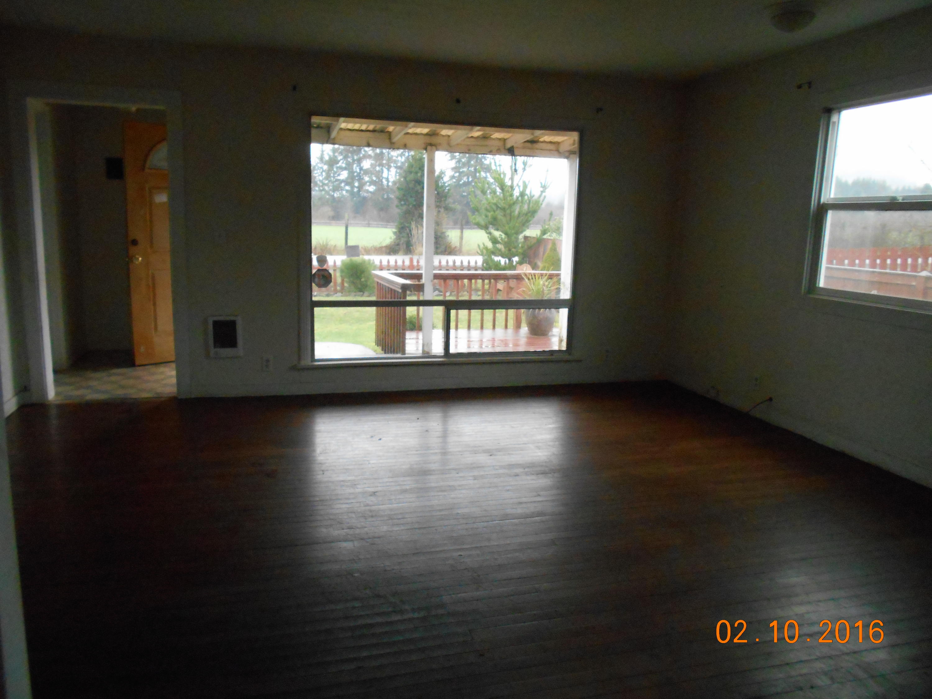 7630 South Prairie Road Tillamook, OR 97141 - Photo 4 of 9 Living Area