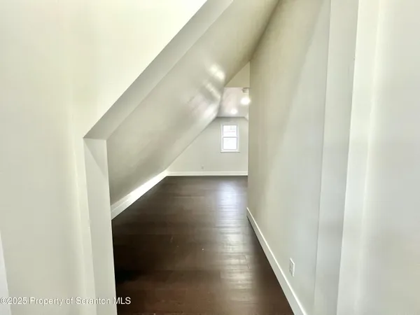 $479,000 | 105 Parkdale Drive, Dickson City, PA 18519