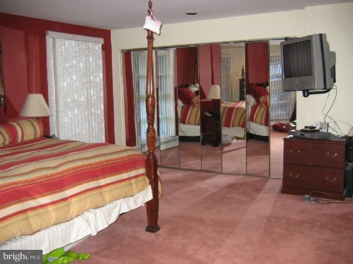 972 Irvin Road Huntingdon Valley, PA 19006 - Photo 14 of 25