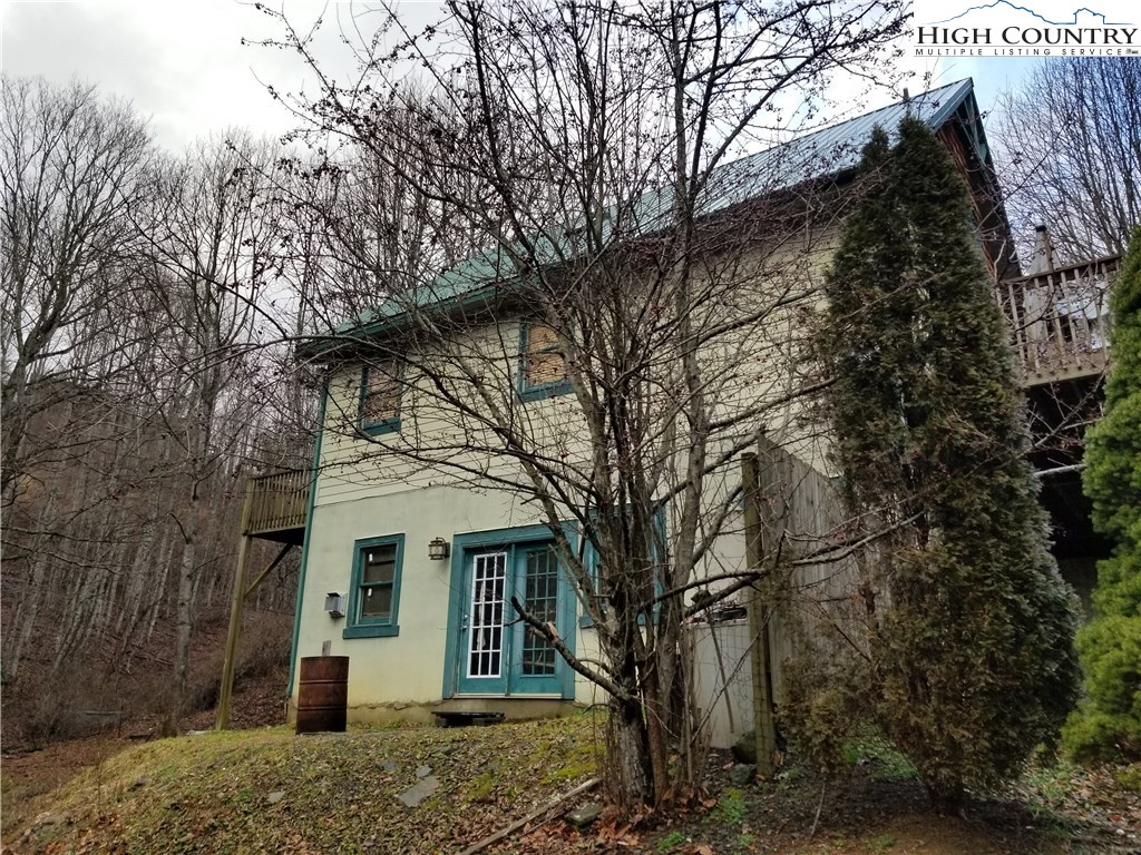 1253 Brookshire Road Boone, NC 28607 - Photo 5 of 14 Gallery Image 5