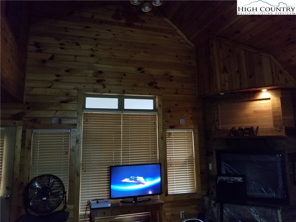 1253 Brookshire Road Boone, NC 28607 - Photo 9 of 14 Gallery Image 9