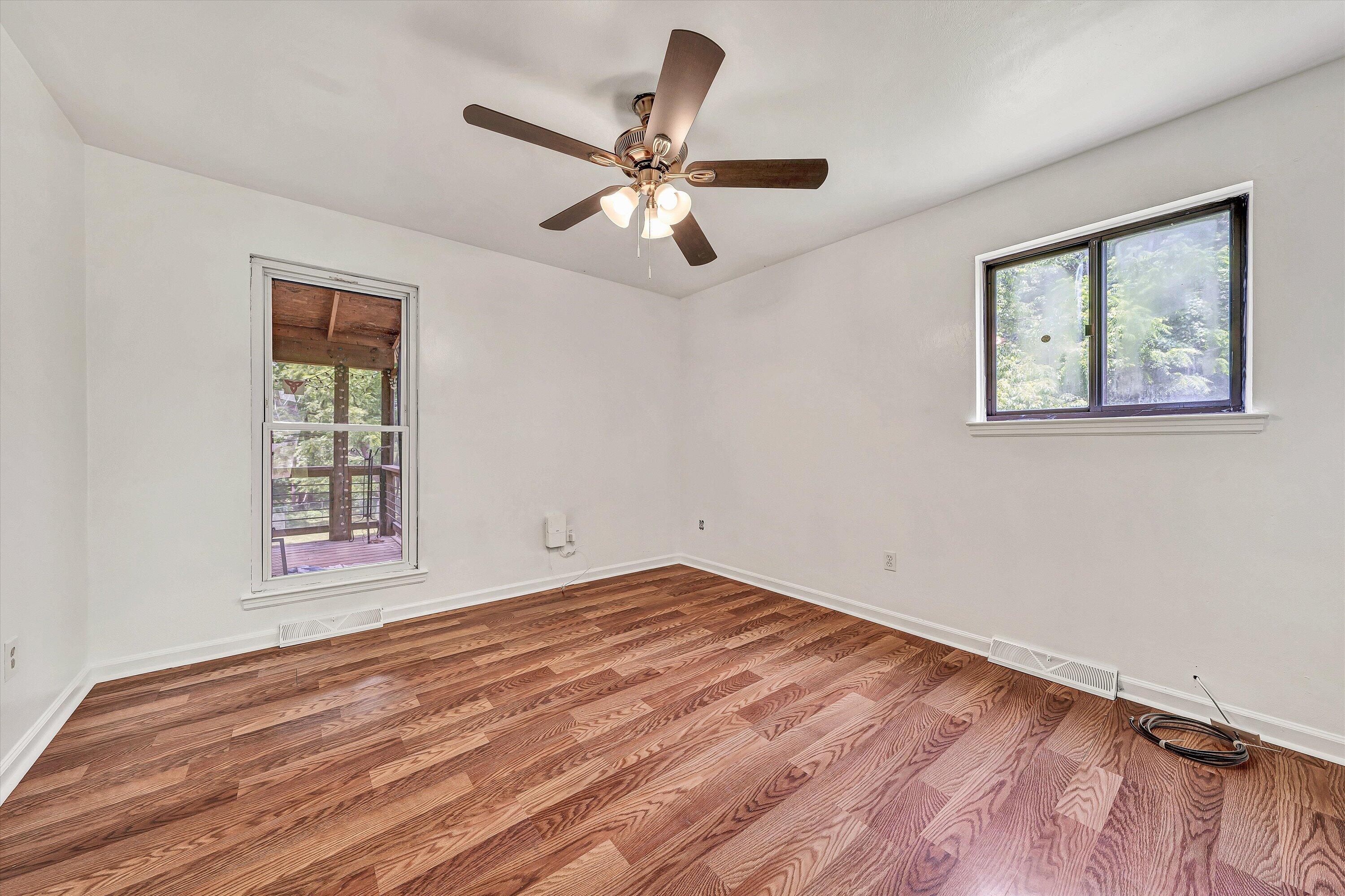 4064 Crawford Road Roanoke, VA 24018 - Photo 13 of 33 13-DSC00280