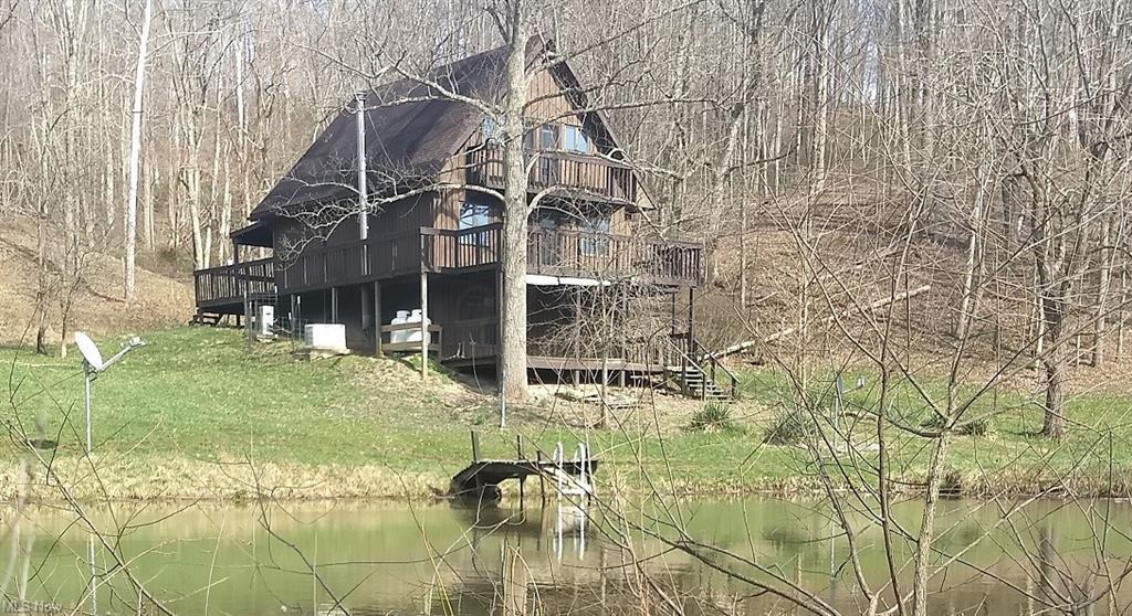 65272 Wolfs Den Road Cambridge, OH 43725 - Photo 1 of 33