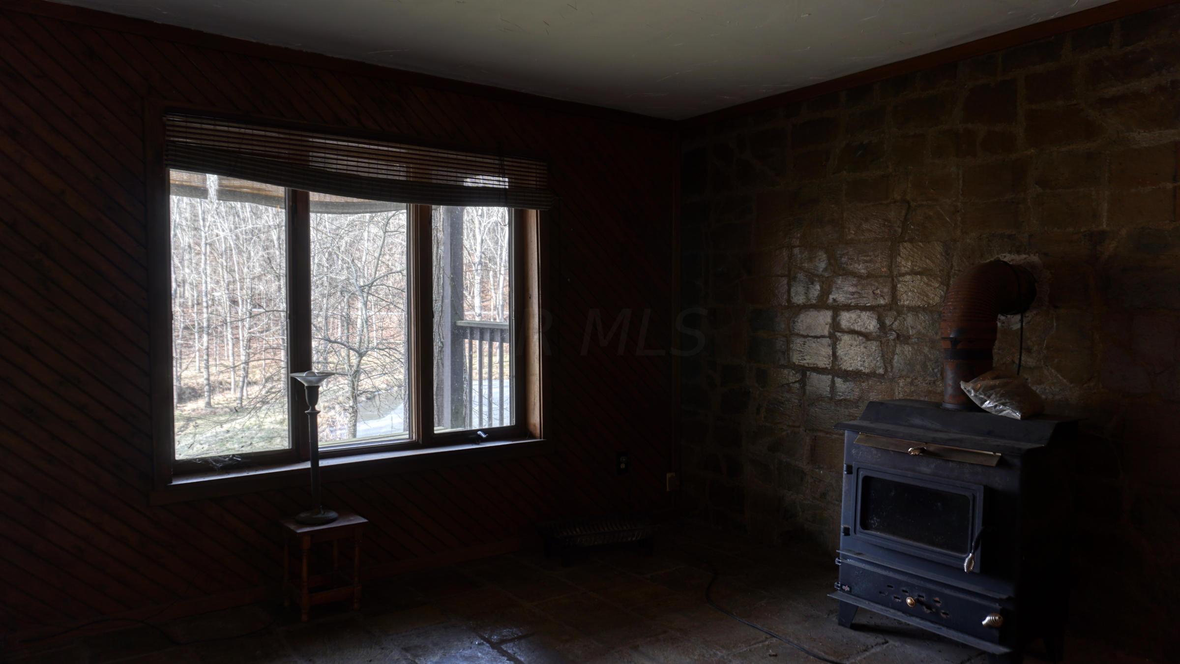 65272 Wolfs Den Road Cambridge, OH 43725 - Photo 12 of 33