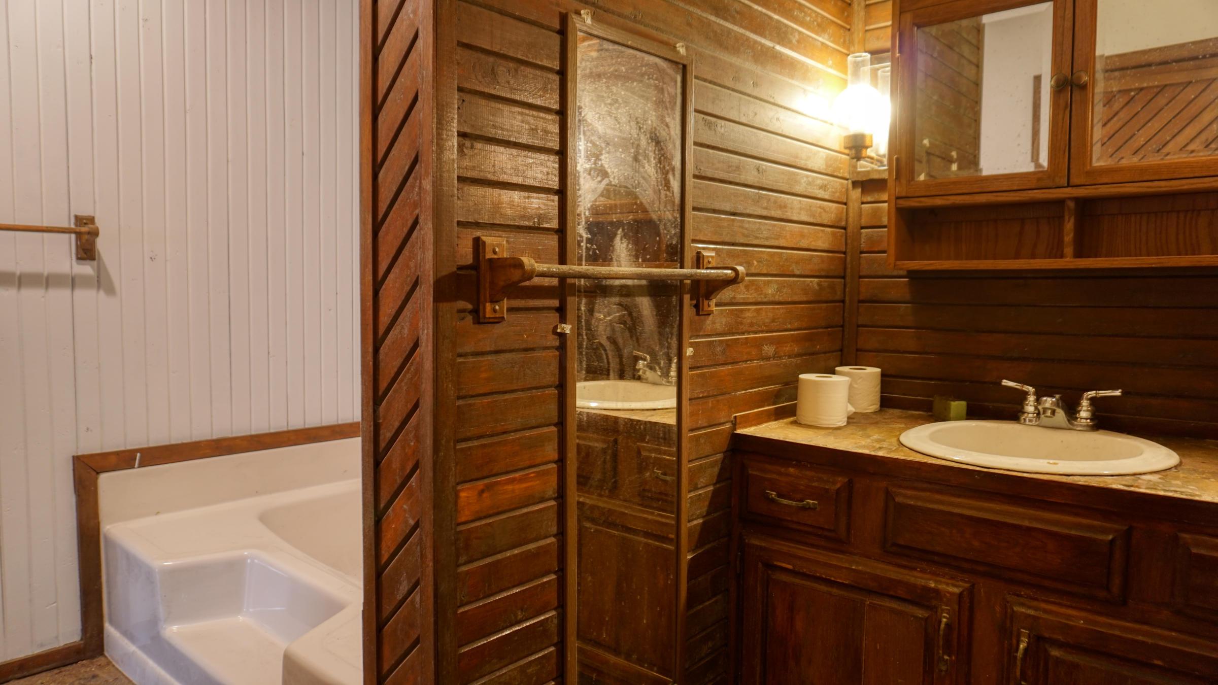 65272 Wolfs Den Road Cambridge, OH 43725 - Photo 18 of 33