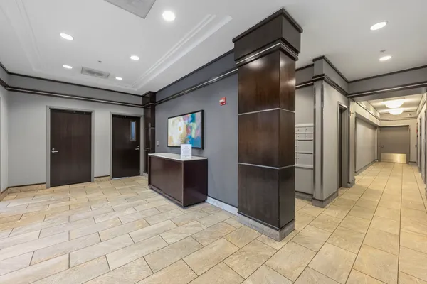 $524,999 | 645 North Kingsbury Street, Unit 2202, Chicago, IL 60654