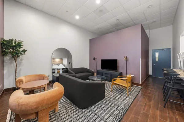 $524,999 | 645 North Kingsbury Street, Unit 2202, Chicago, IL 60654