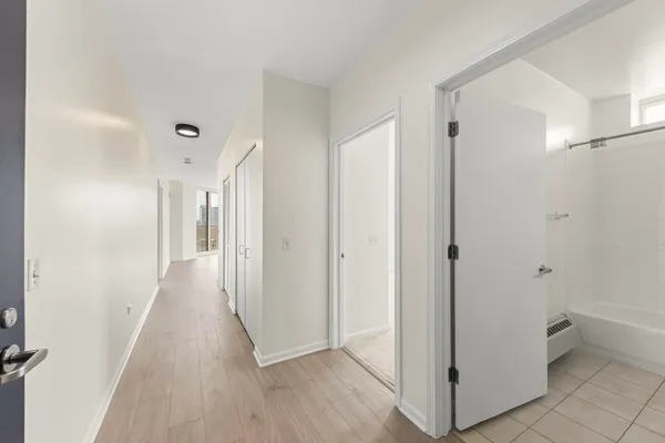 $524,999 | 645 North Kingsbury Street, Unit 2202, Chicago, IL 60654
