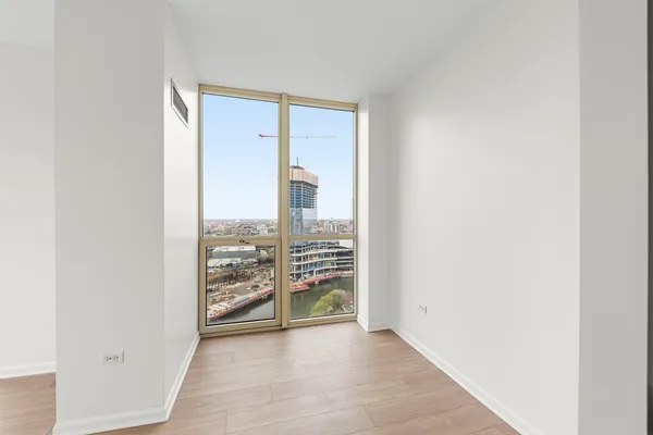 $524,999 | 645 North Kingsbury Street, Unit 2202, Chicago, IL 60654