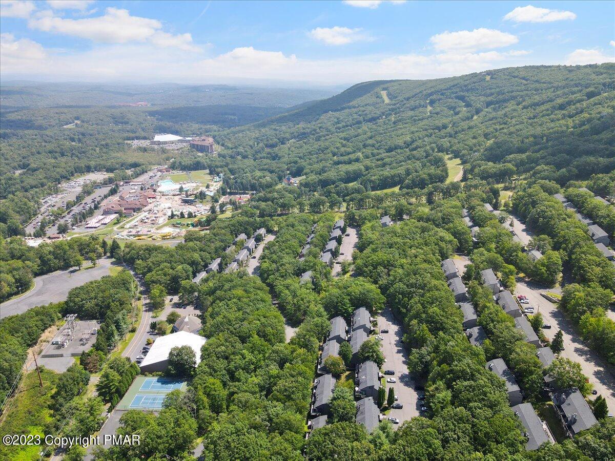 18 Middle Village Way Tannersville, PA 18372 - Photo 27 of 29 a view of a city