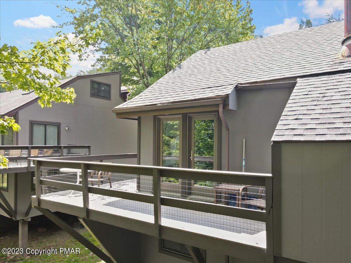 18 Middle Village Way Tannersville, PA 18372 - Photo 4 of 29 a view of a house with a balcony