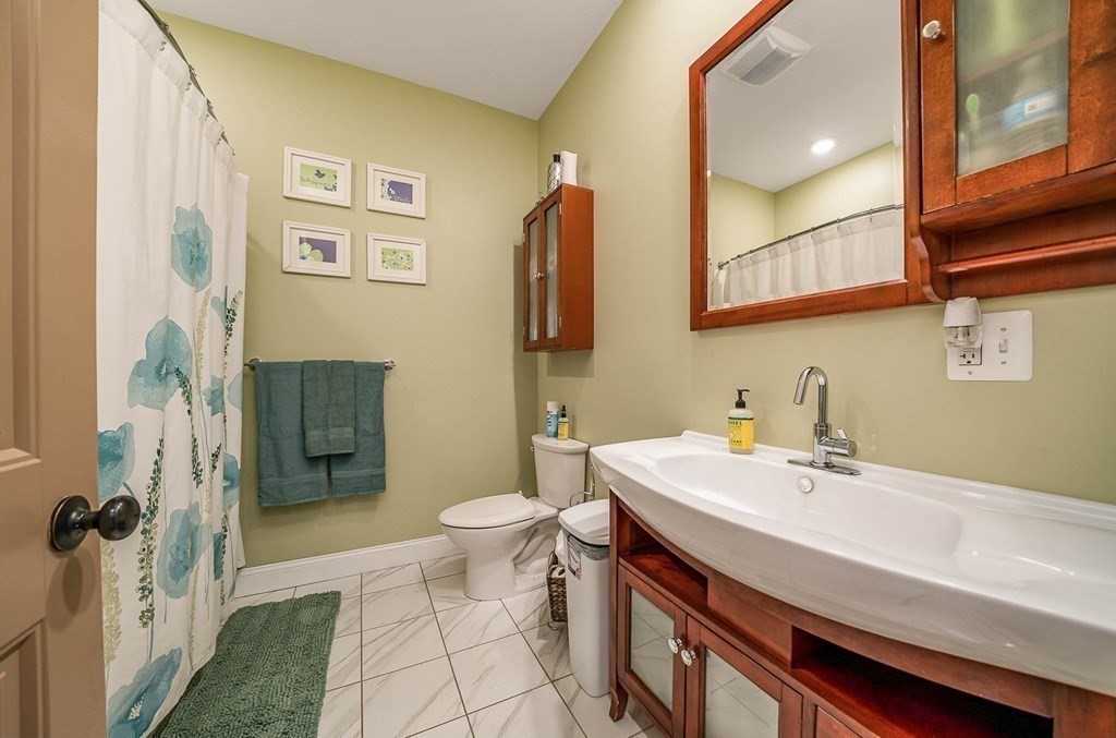 118 High Street Freetown, MA 02702 - Photo 19 of 41