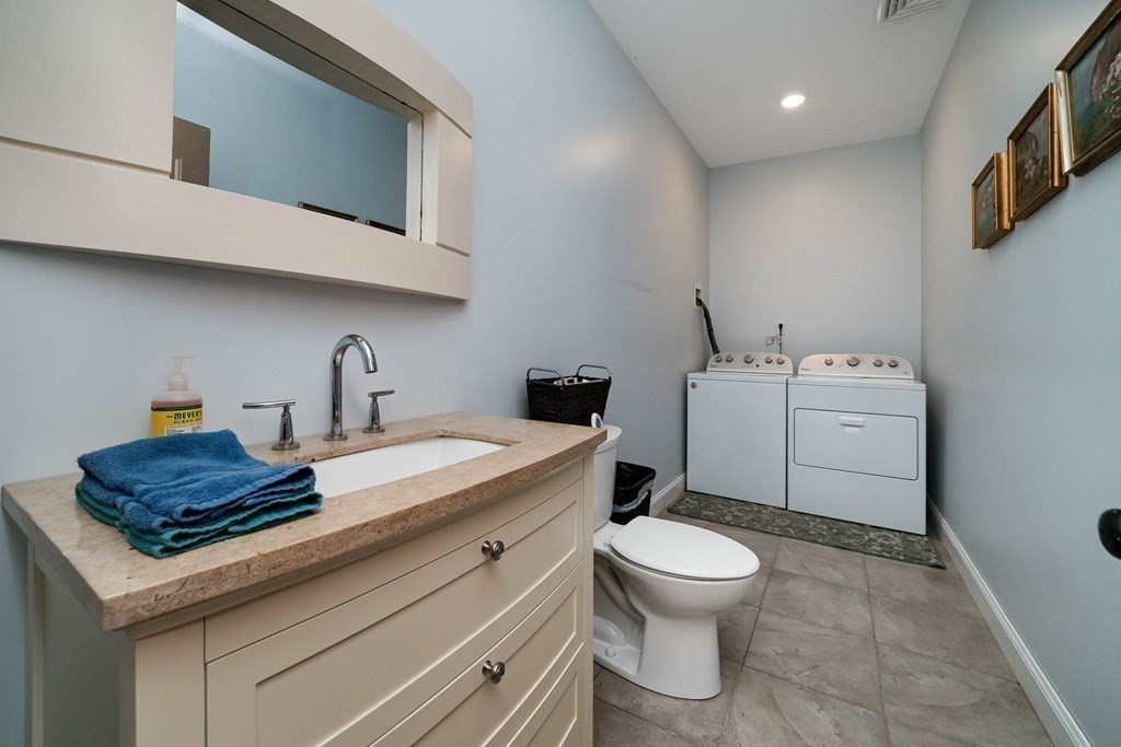 118 High Street Freetown, MA 02702 - Photo 20 of 41