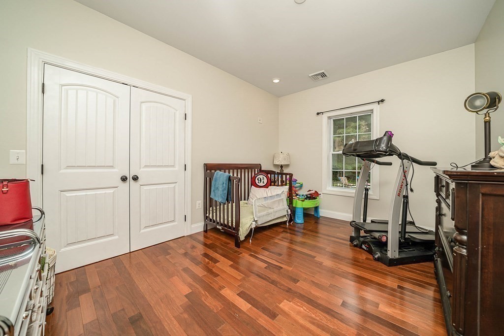 118 High Street Freetown, MA 02702 - Photo 23 of 41