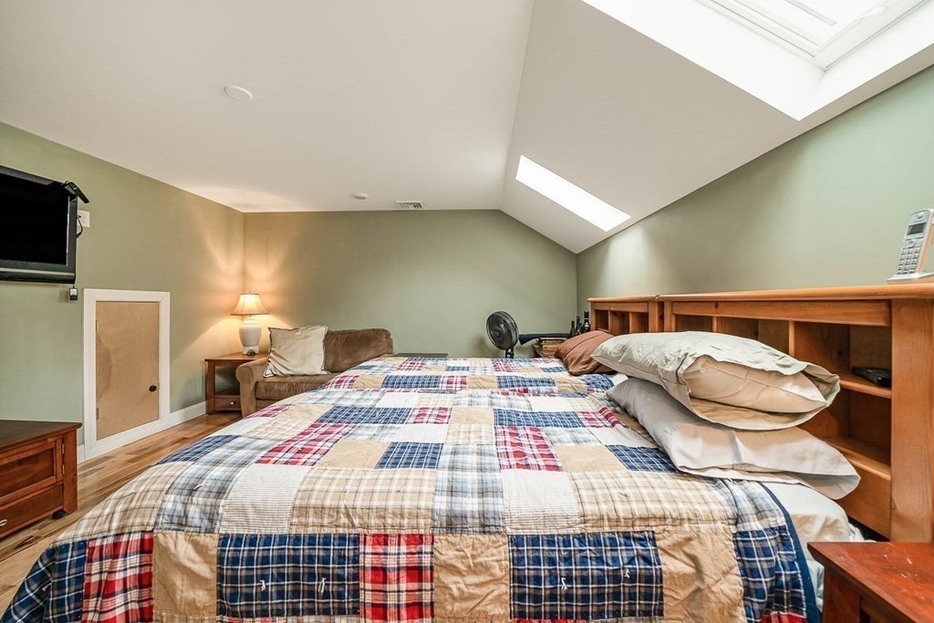 118 High Street Freetown, MA 02702 - Photo 26 of 41