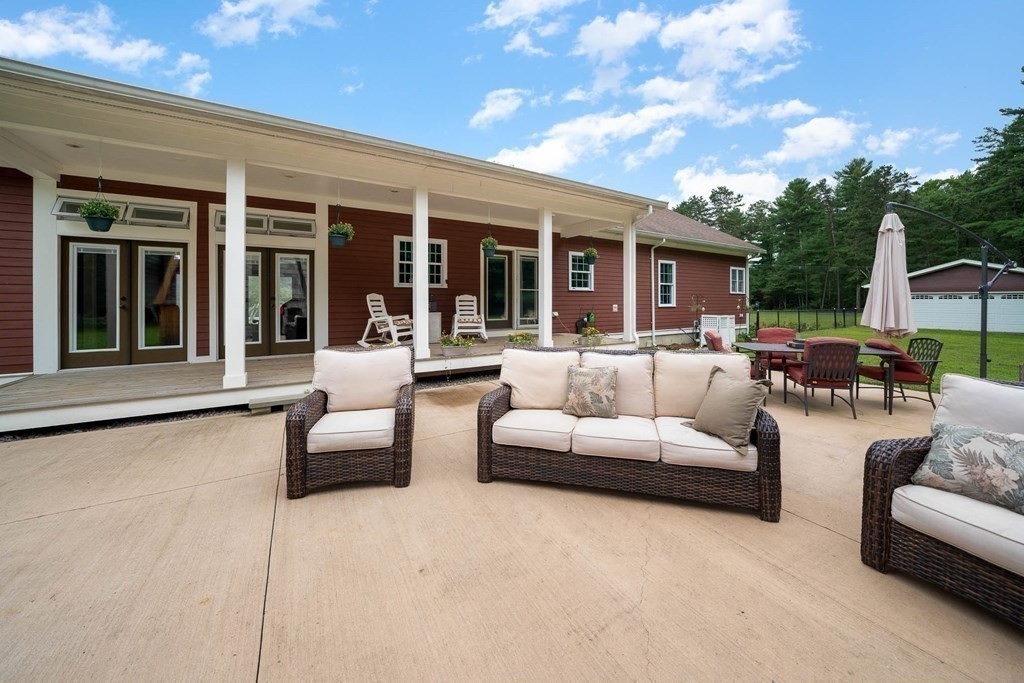 118 High Street Freetown, MA 02702 - Photo 32 of 41